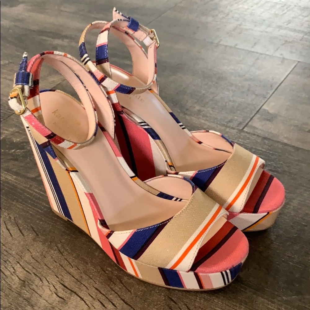 Kate Spade Beautiful Wedges size 7